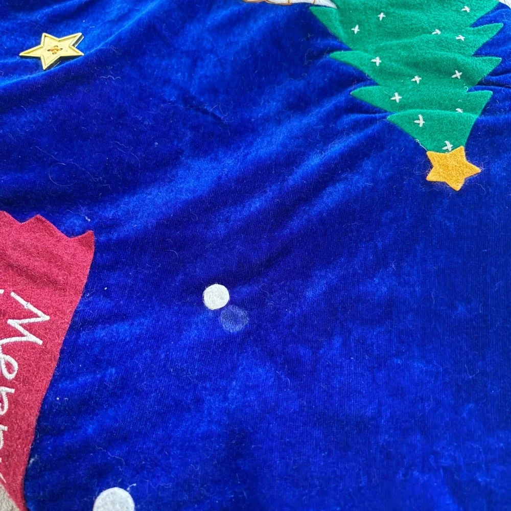 Snowman Skating 3D Felt Applique Blue Velvet Christmas Tree Skirt 43